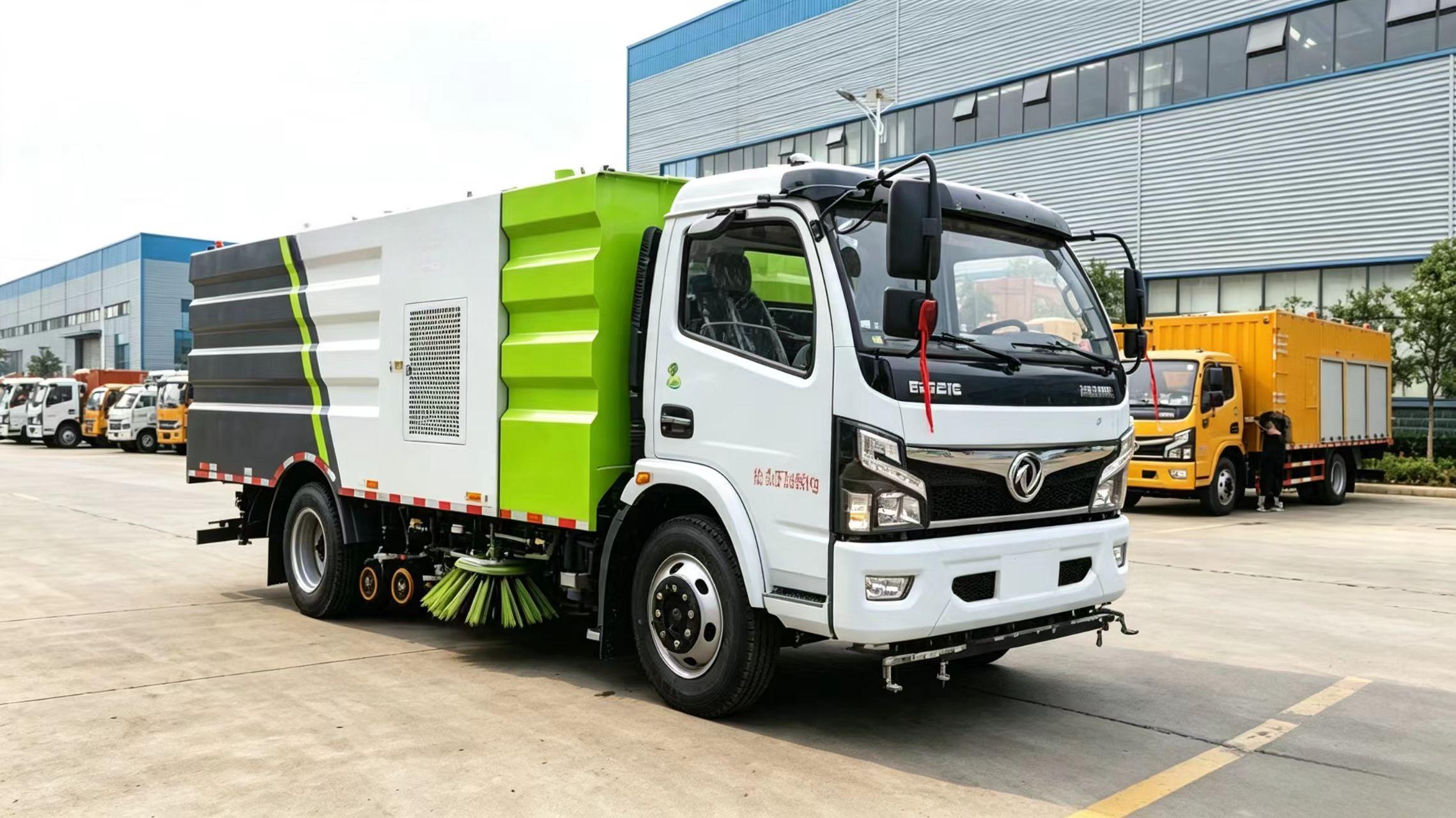 CLW5120TXS6燃油洗扫车（黄牌）